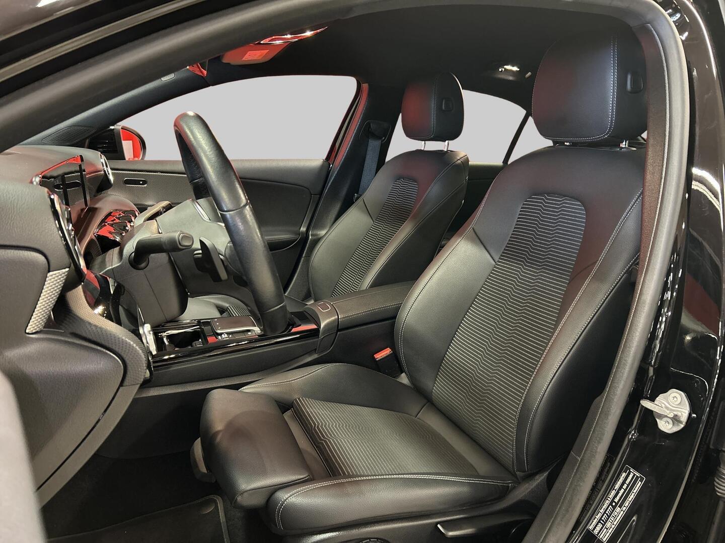 MERCEDES-BENZ A 2021