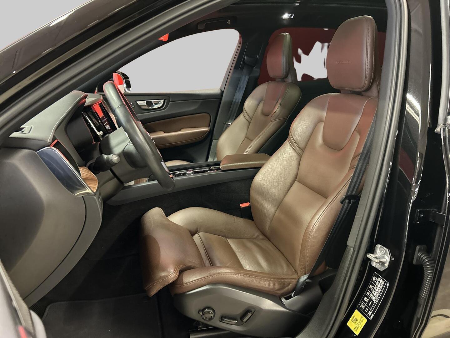 VOLVO XC60 2020