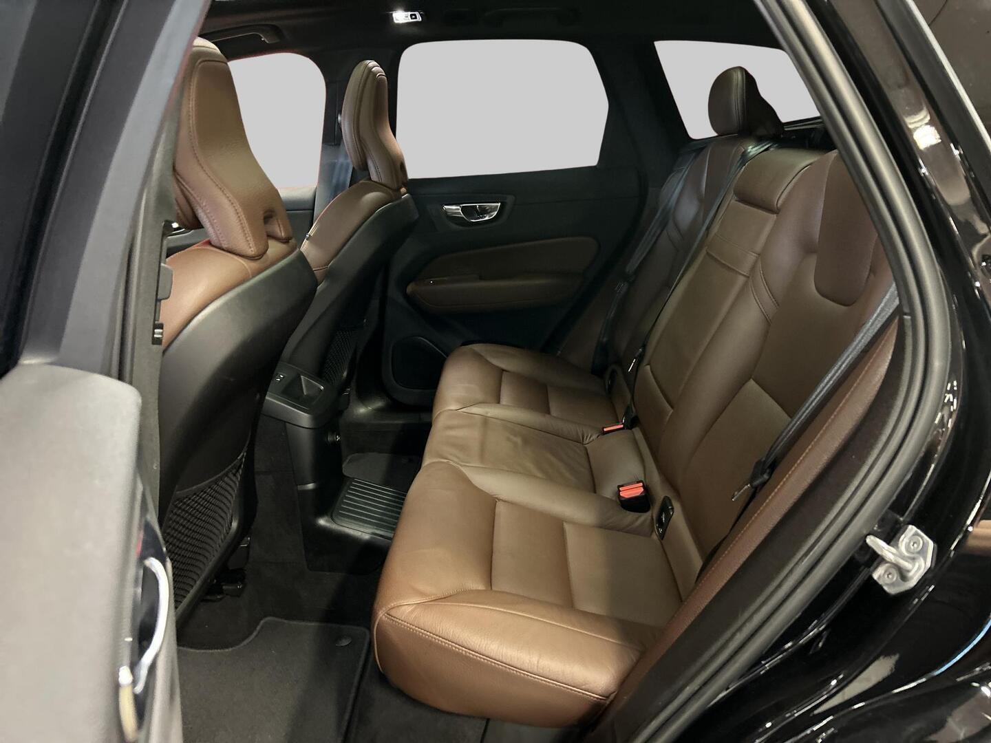 VOLVO XC60 2020