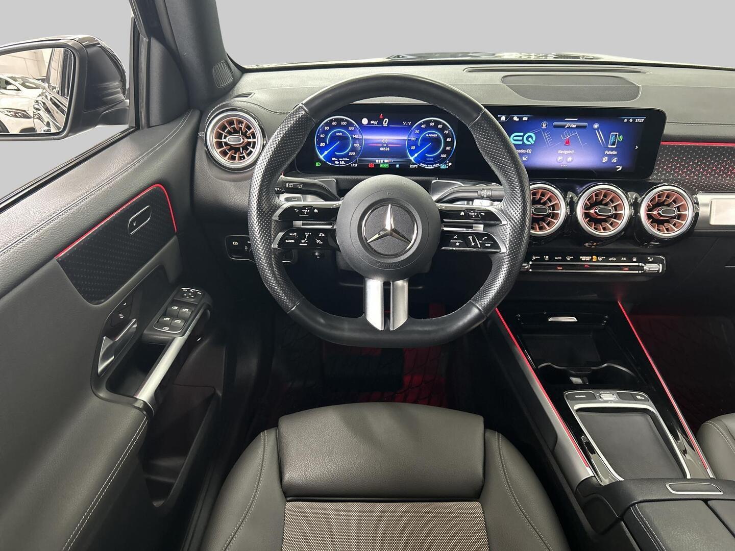 MERCEDES-BENZ EQB 2024