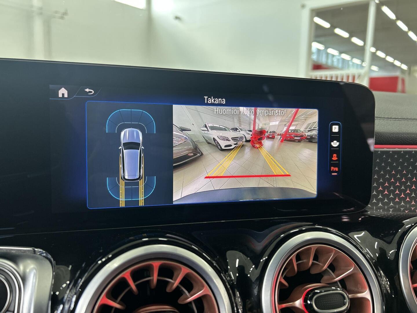 MERCEDES-BENZ EQB 2024