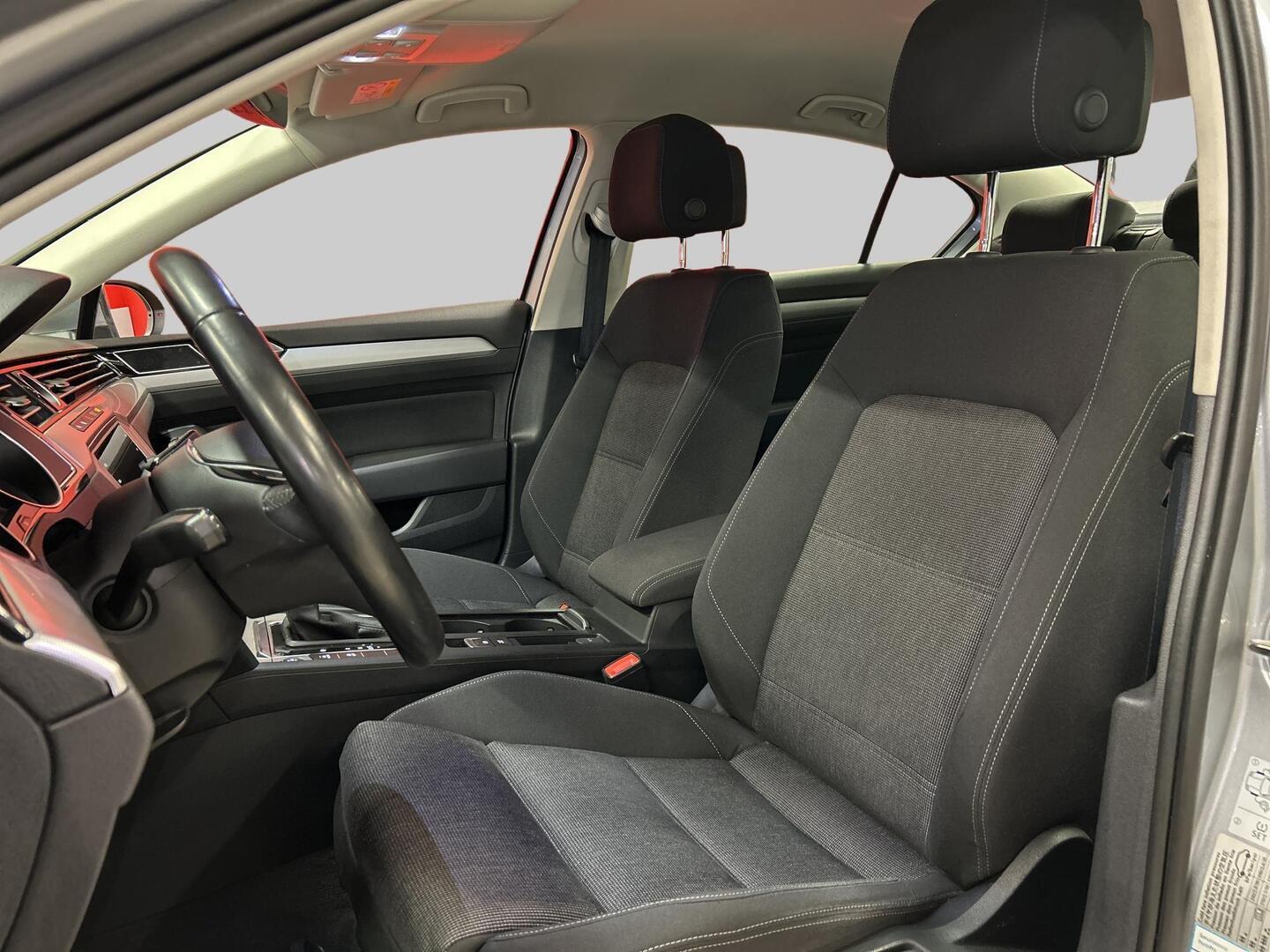 VOLKSWAGEN Passat 2018