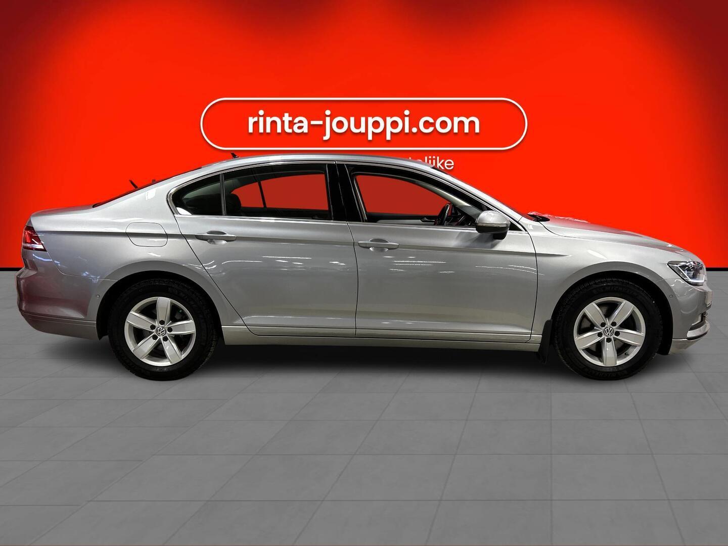 VOLKSWAGEN Passat 2018