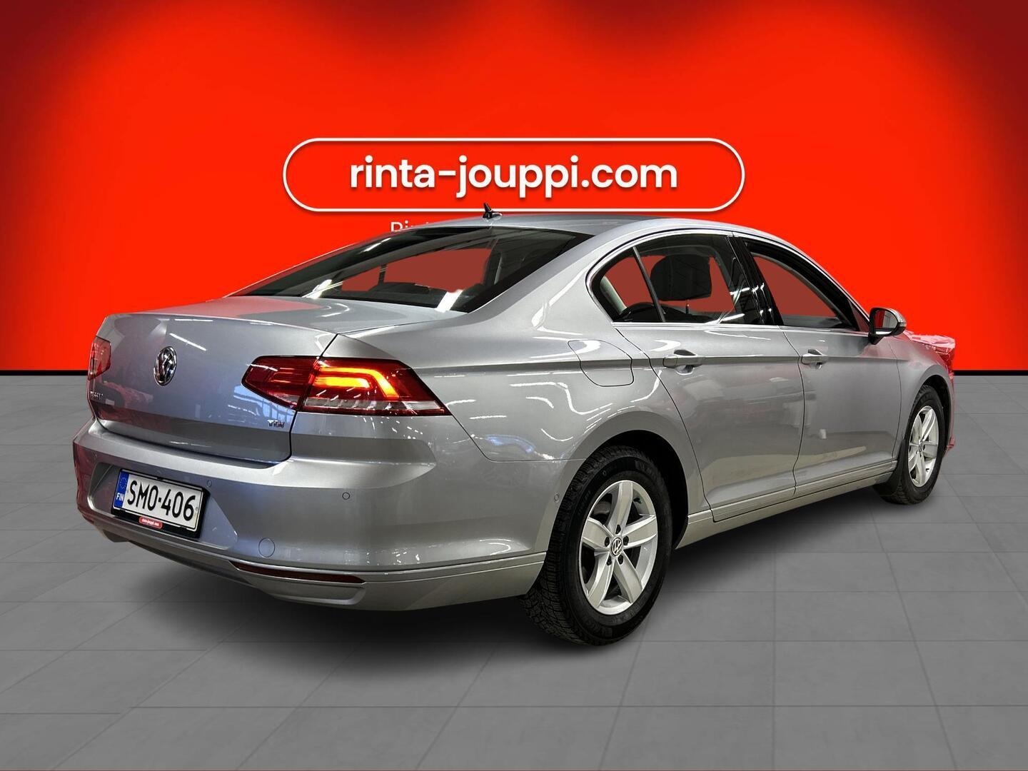 VOLKSWAGEN Passat 2018