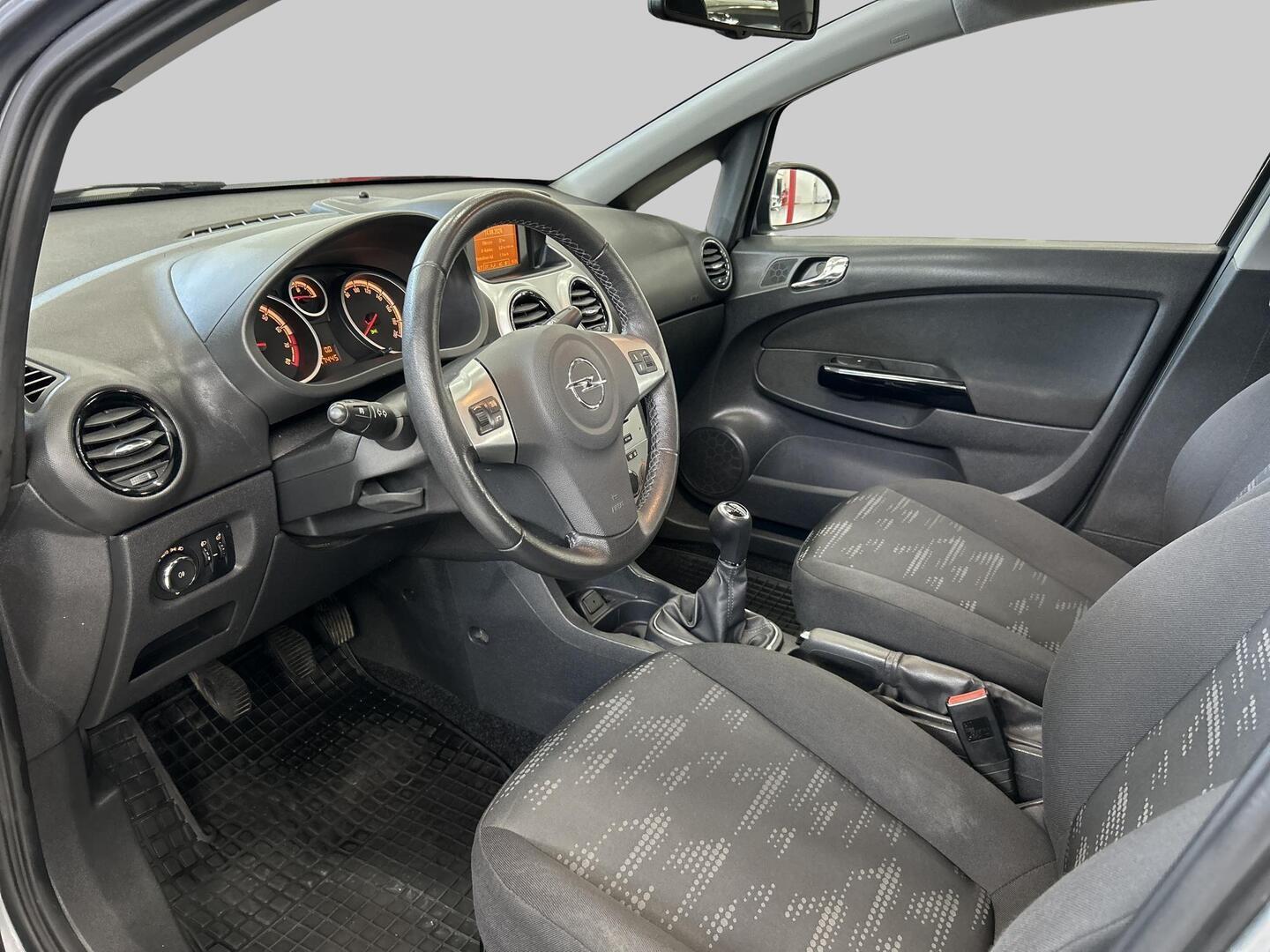 OPEL Corsa 2012