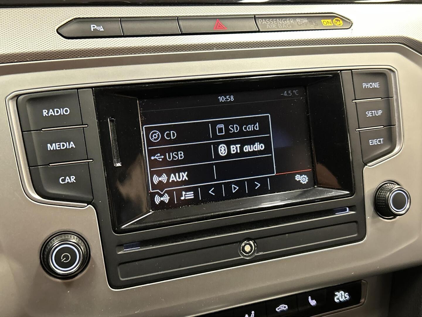 VOLKSWAGEN Passat 2016