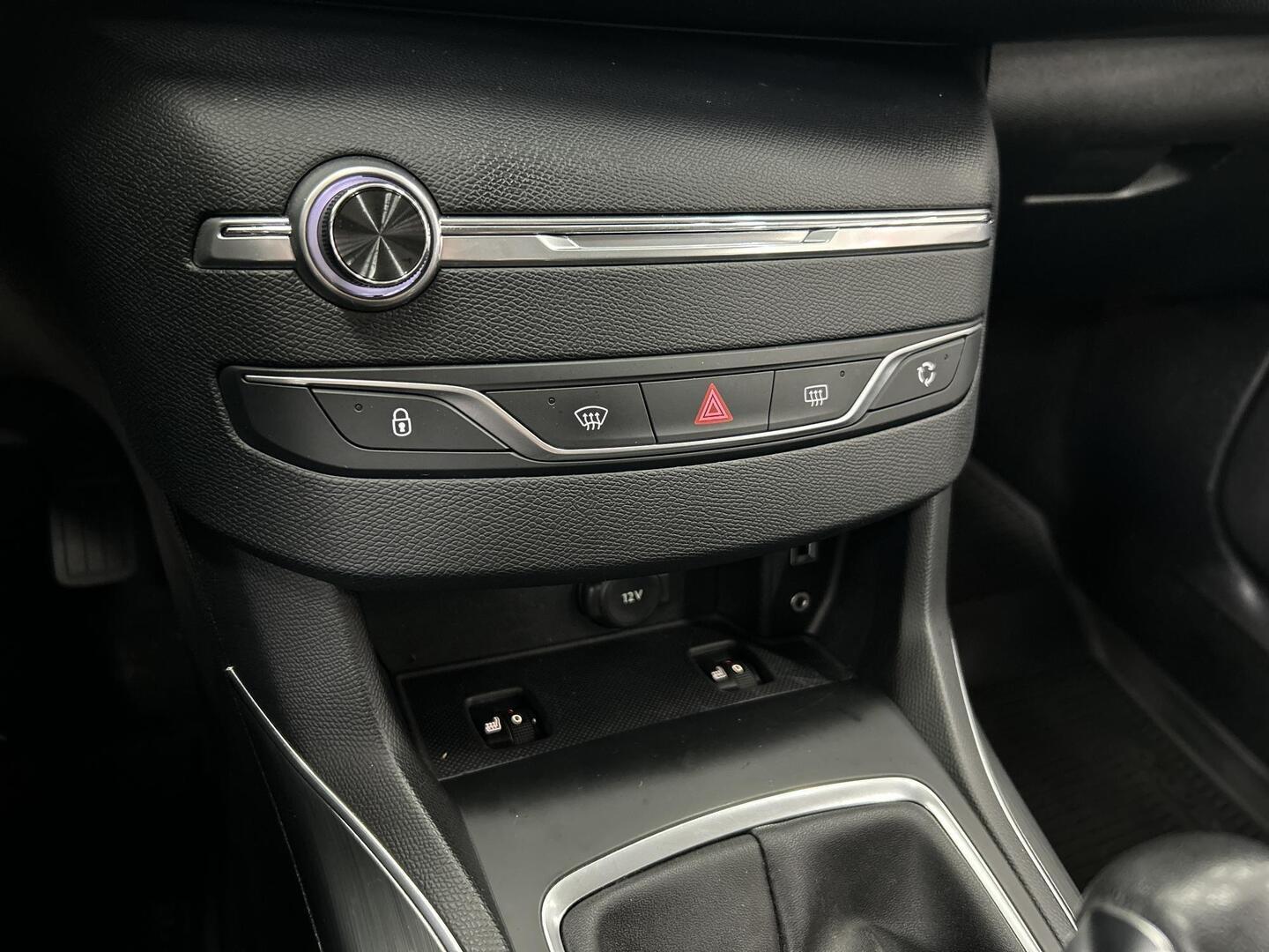 PEUGEOT 308 2016