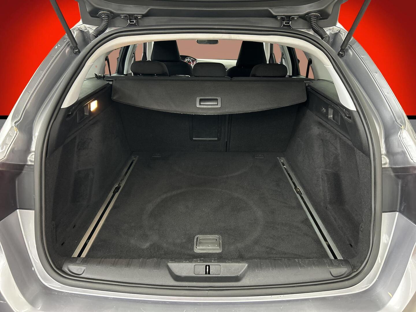 PEUGEOT 308 2016