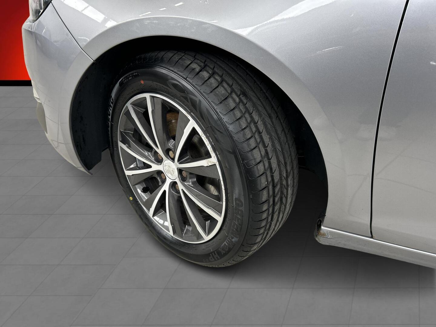 PEUGEOT 308 2016