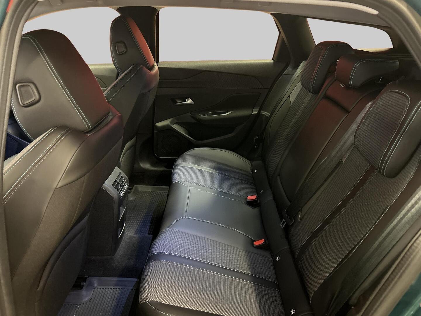 PEUGEOT 308 2023