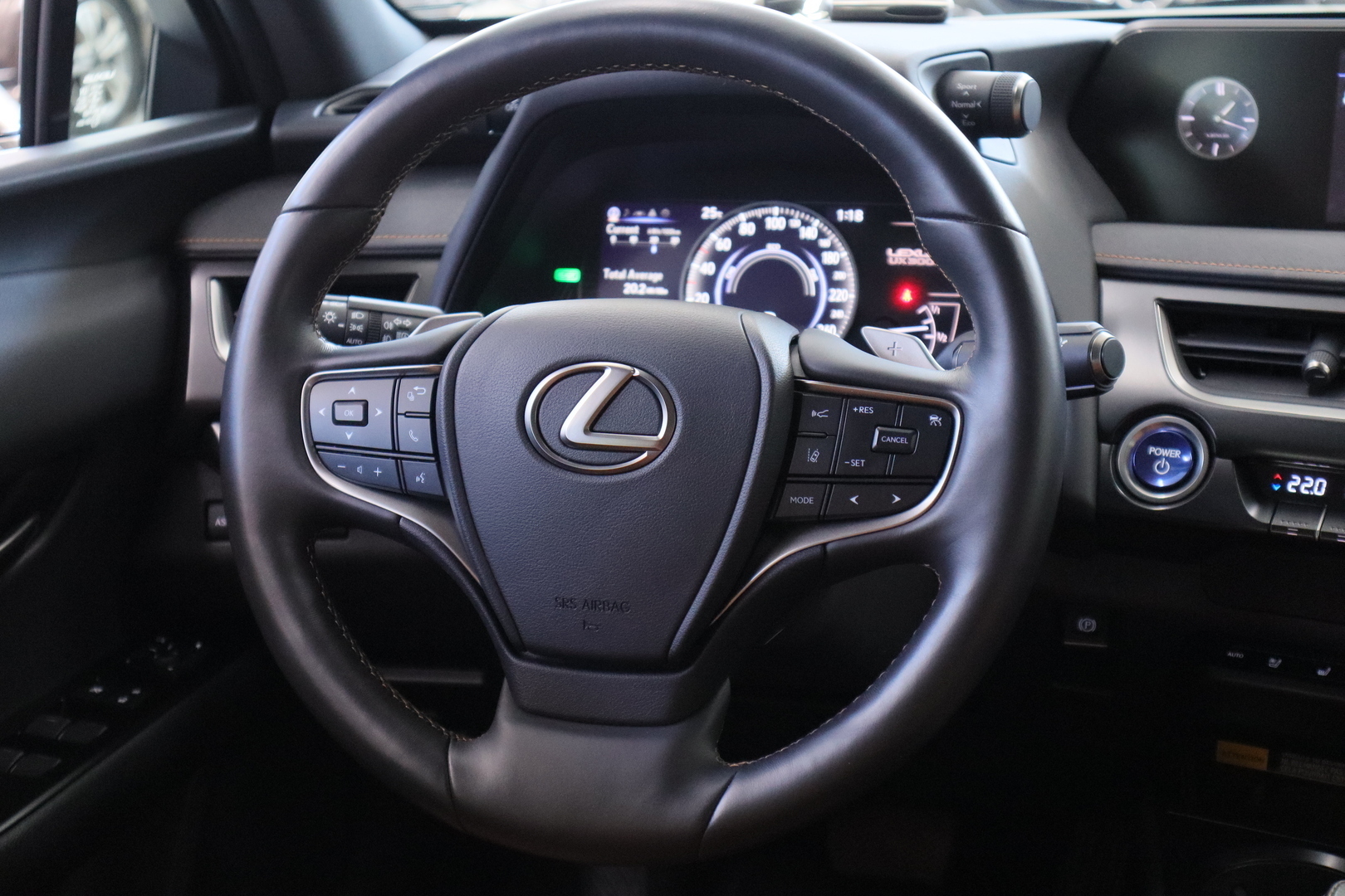 LEXUS UX 2021