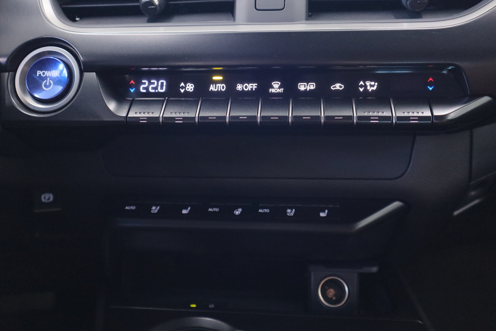 LEXUS UX 2021