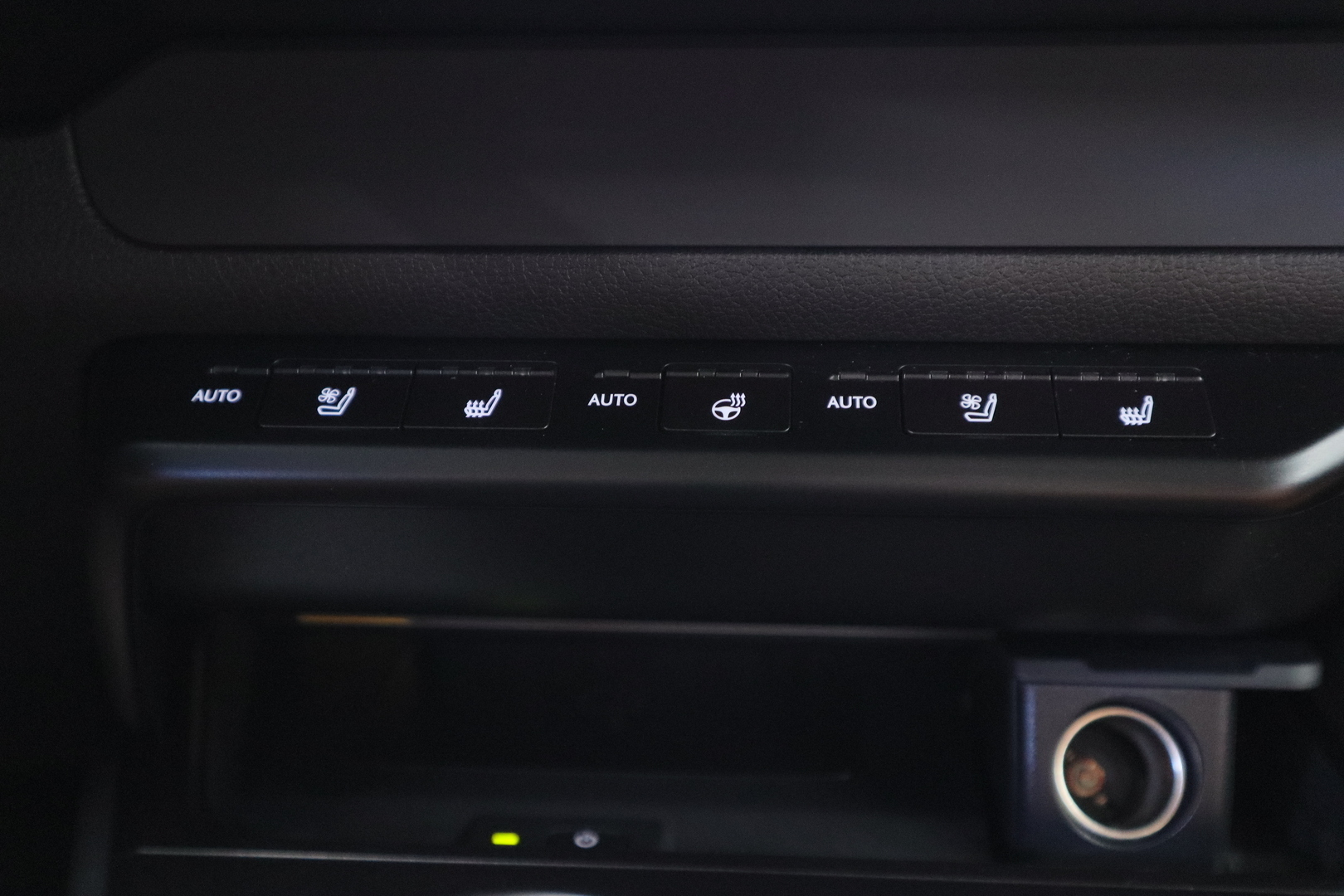 LEXUS UX 2021