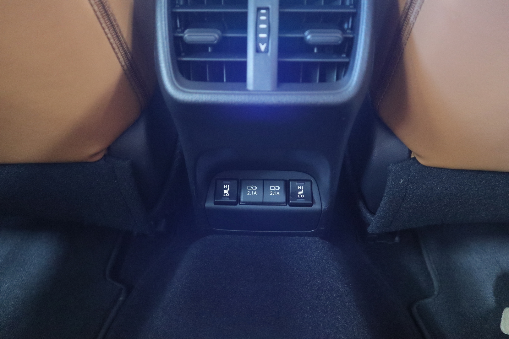 LEXUS UX 2021