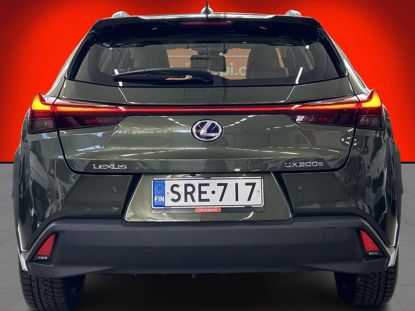 LEXUS UX 2021