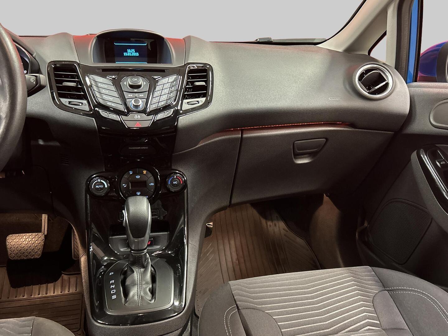 FORD Fiesta 2015