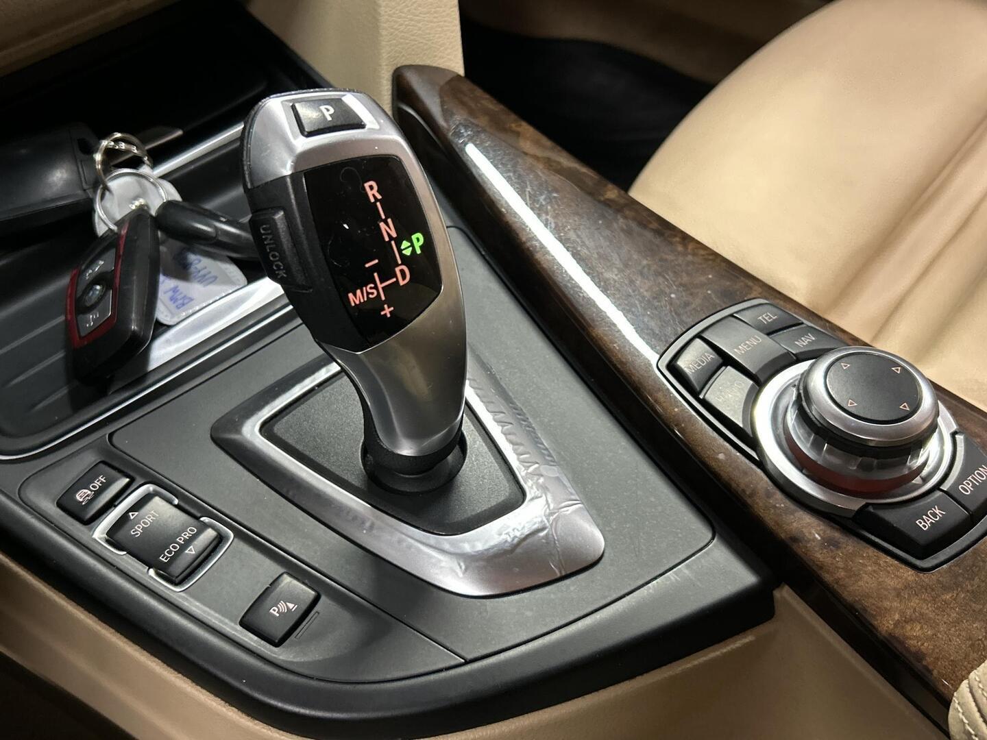 BMW 320 Gran Turismo 2015