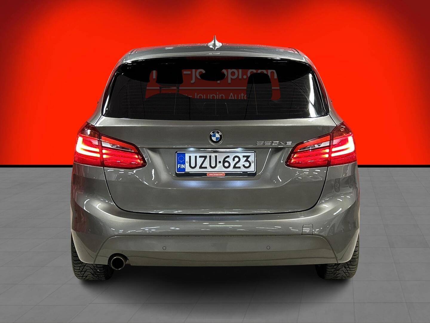 BMW 225 2017