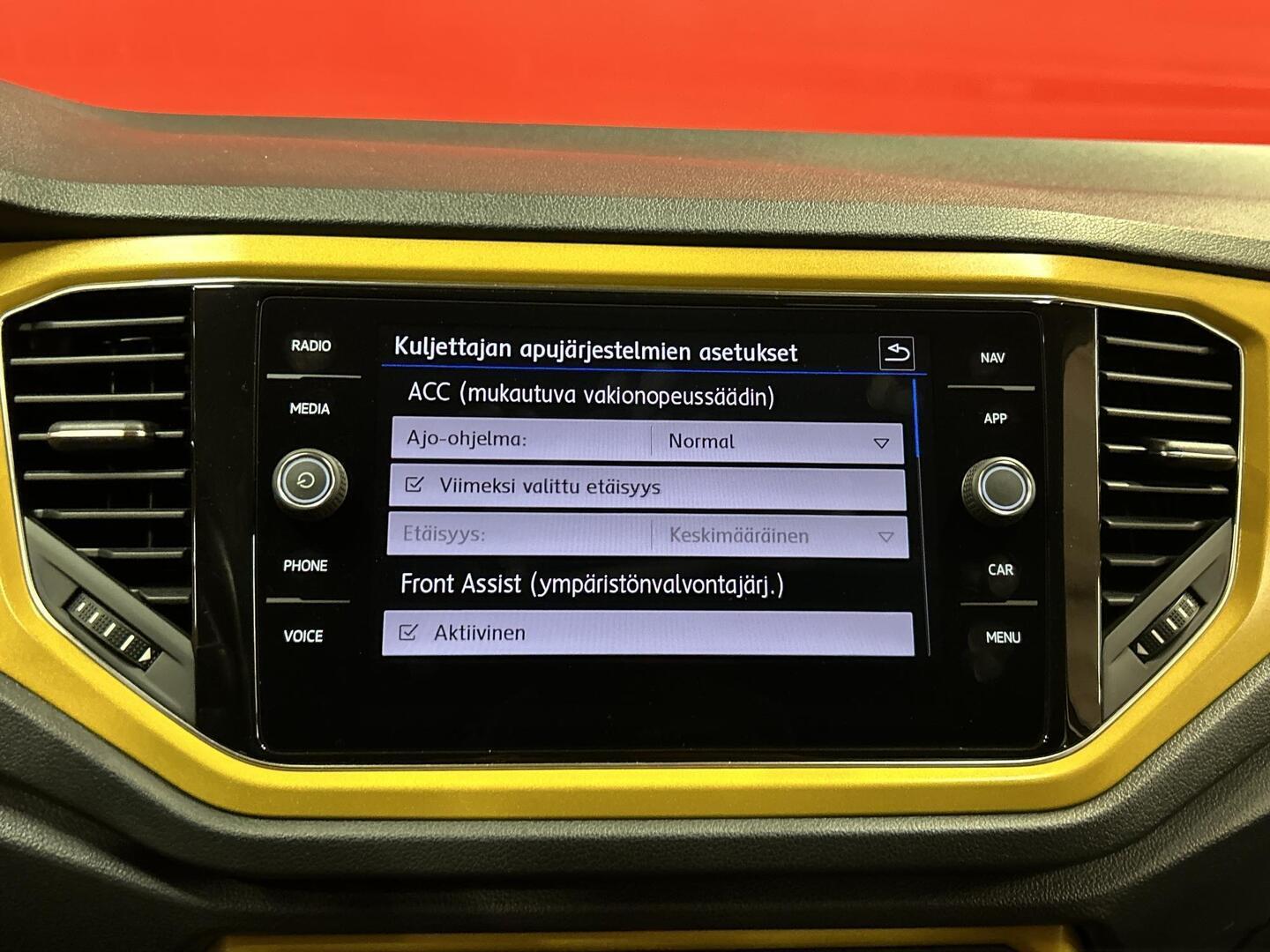 VOLKSWAGEN T-ROC 2019