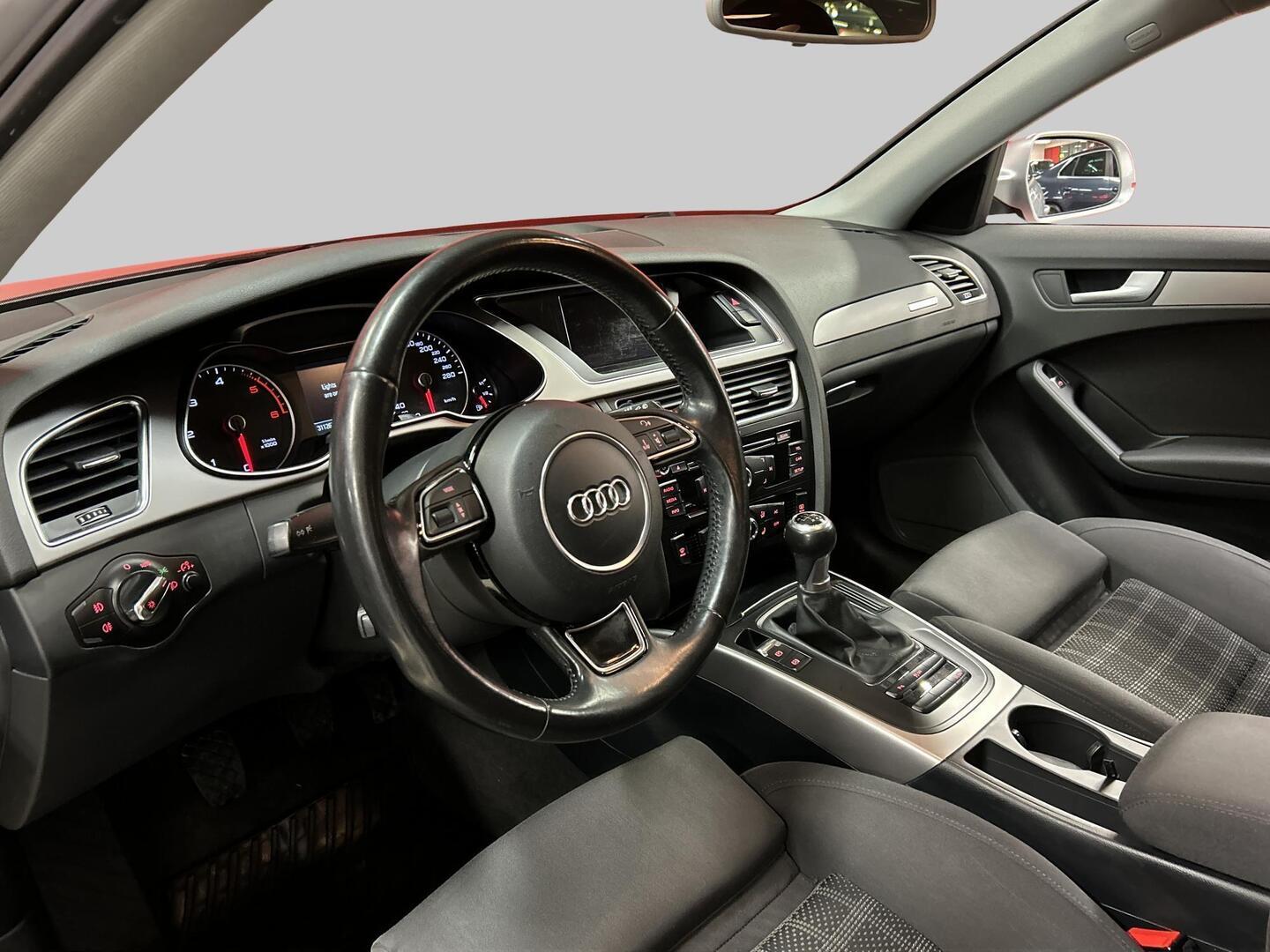 AUDI A4 2013