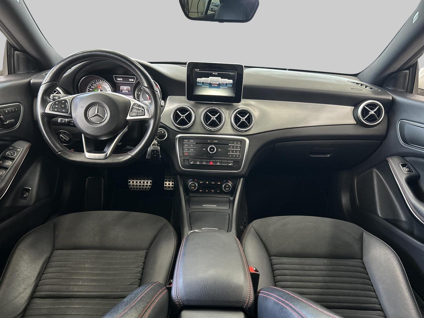 MERCEDES-BENZ CLA 2015
