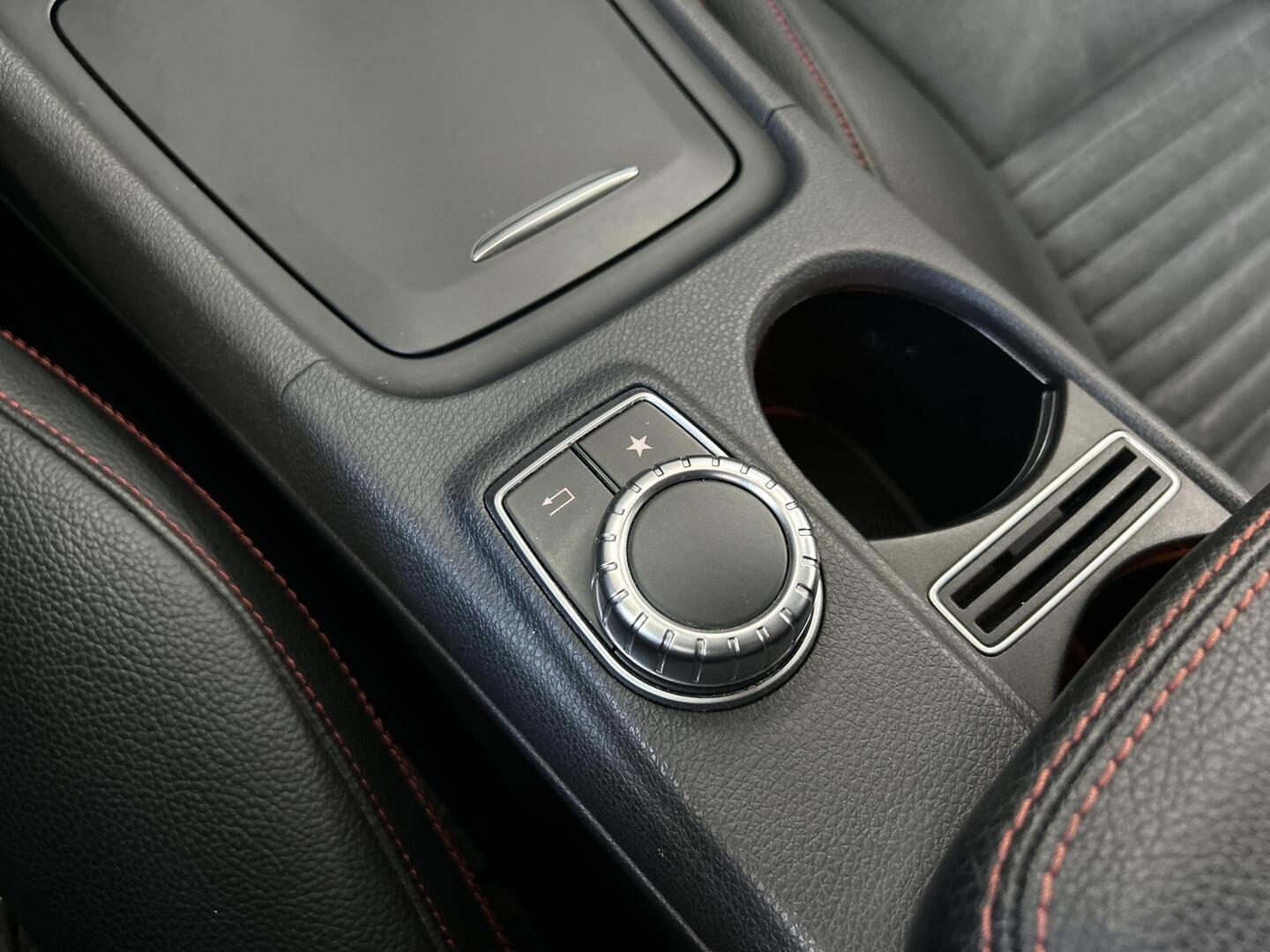 MERCEDES-BENZ CLA 2015