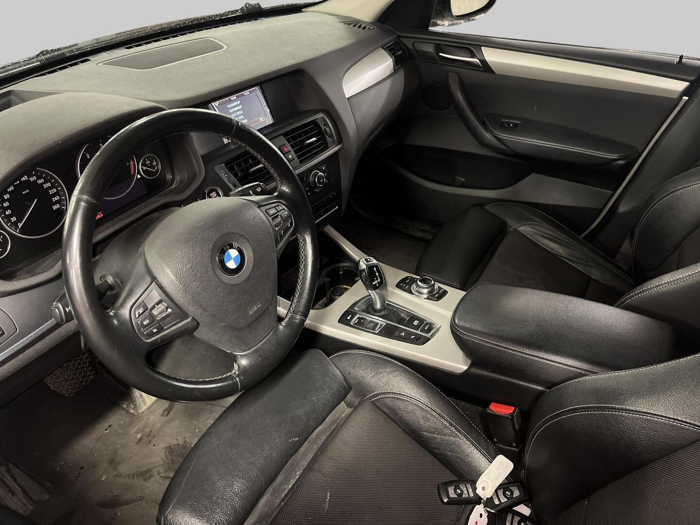 BMW X3 2011