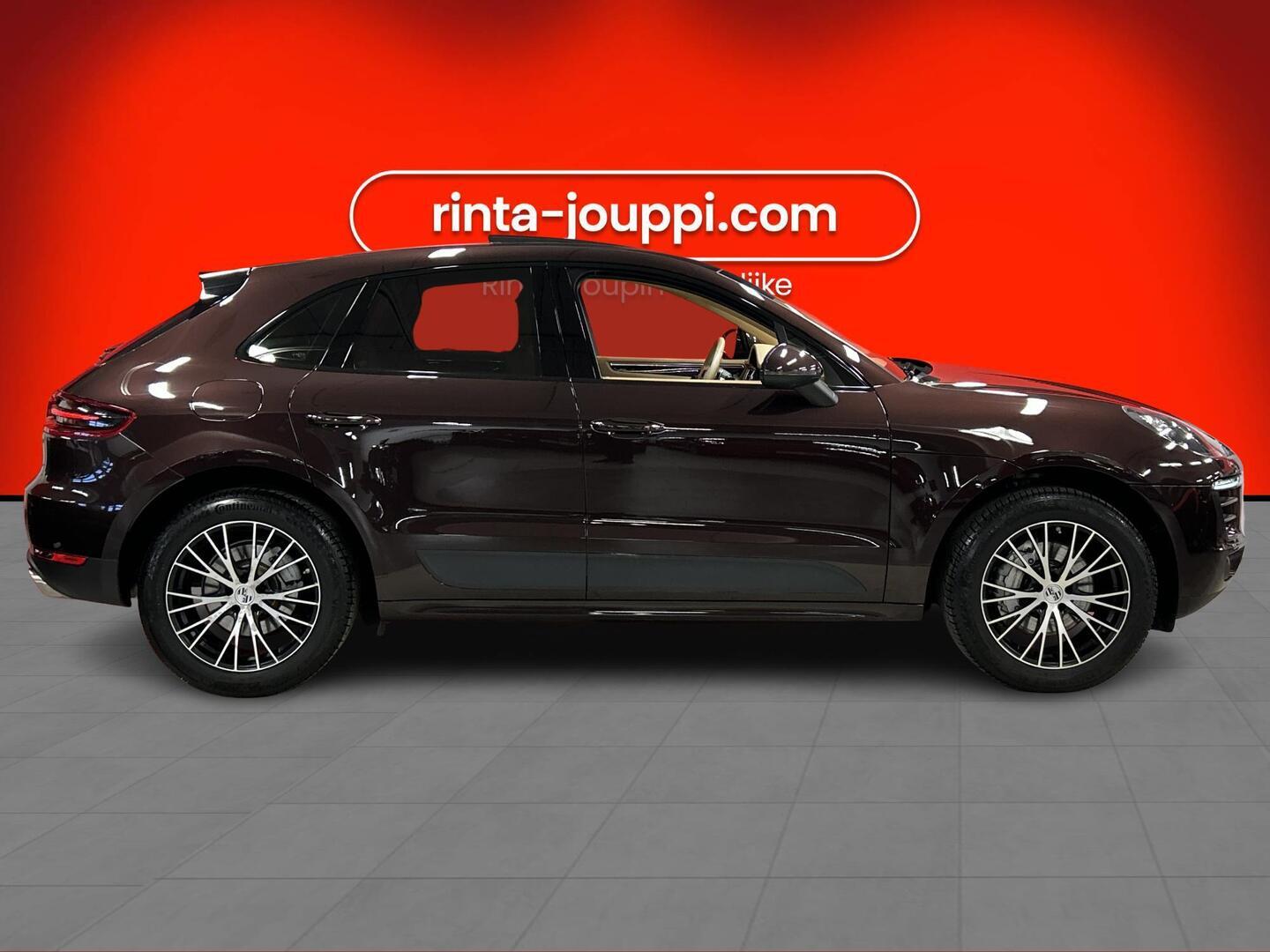 PORSCHE Macan 2015