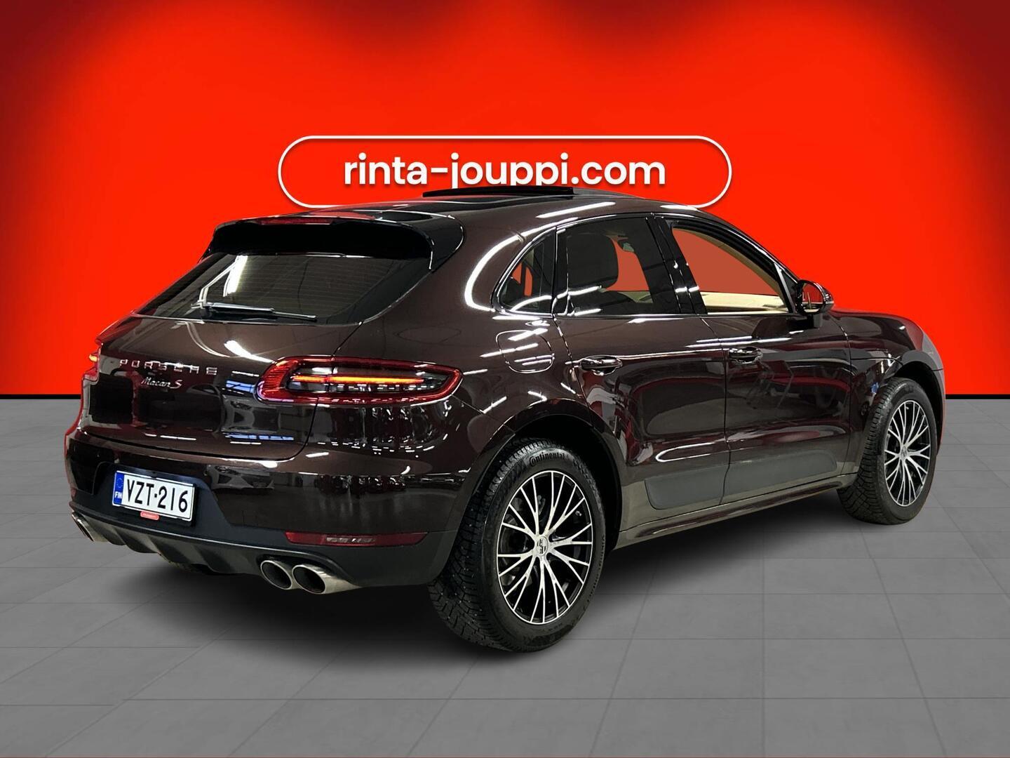 PORSCHE Macan 2015
