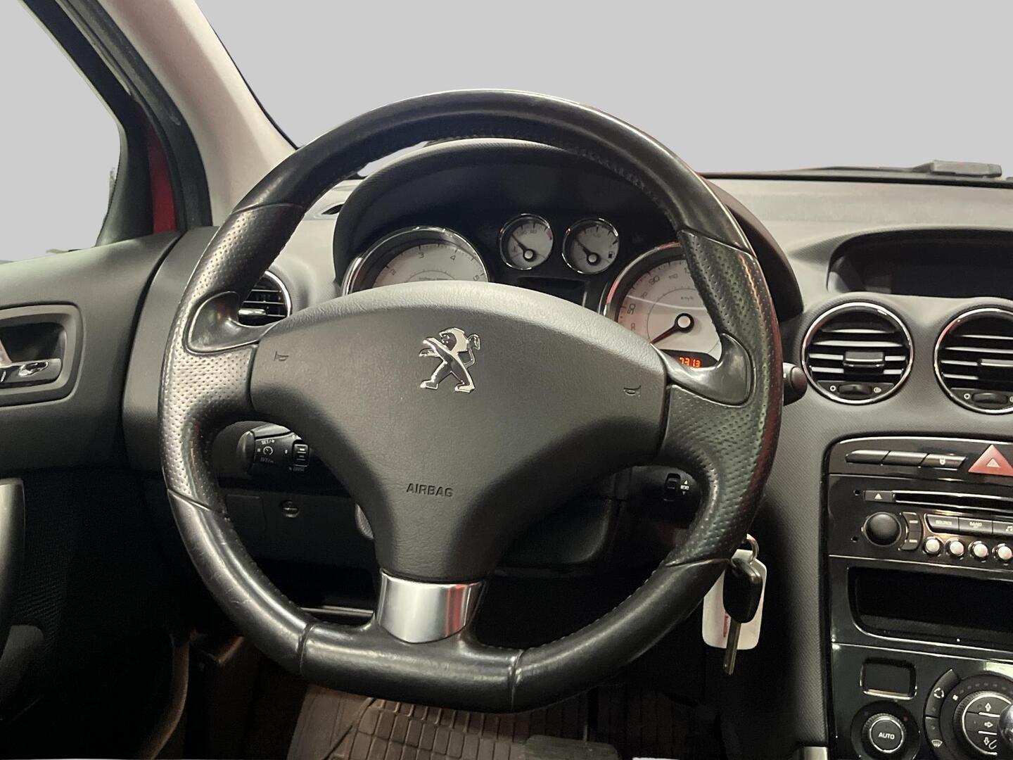 PEUGEOT 308 2012