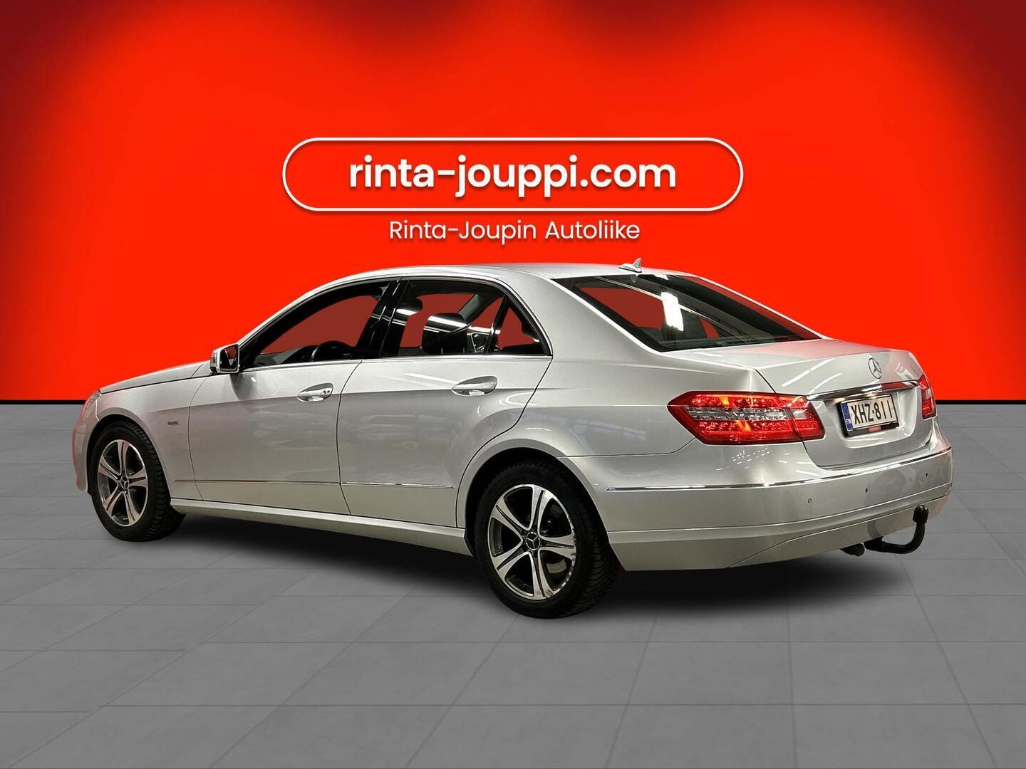 MERCEDES-BENZ E 2010