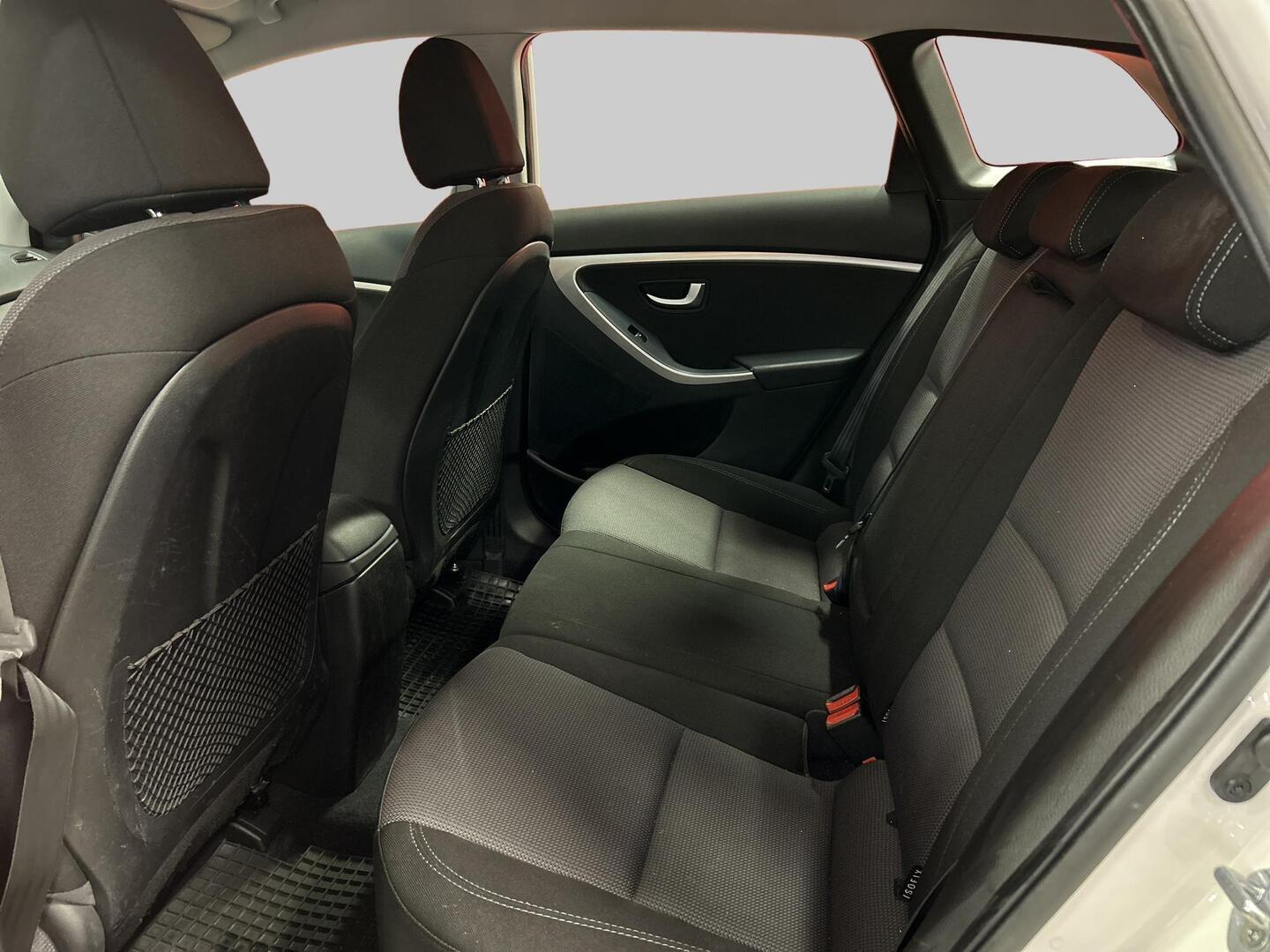 HYUNDAI i30 Wagon 2013