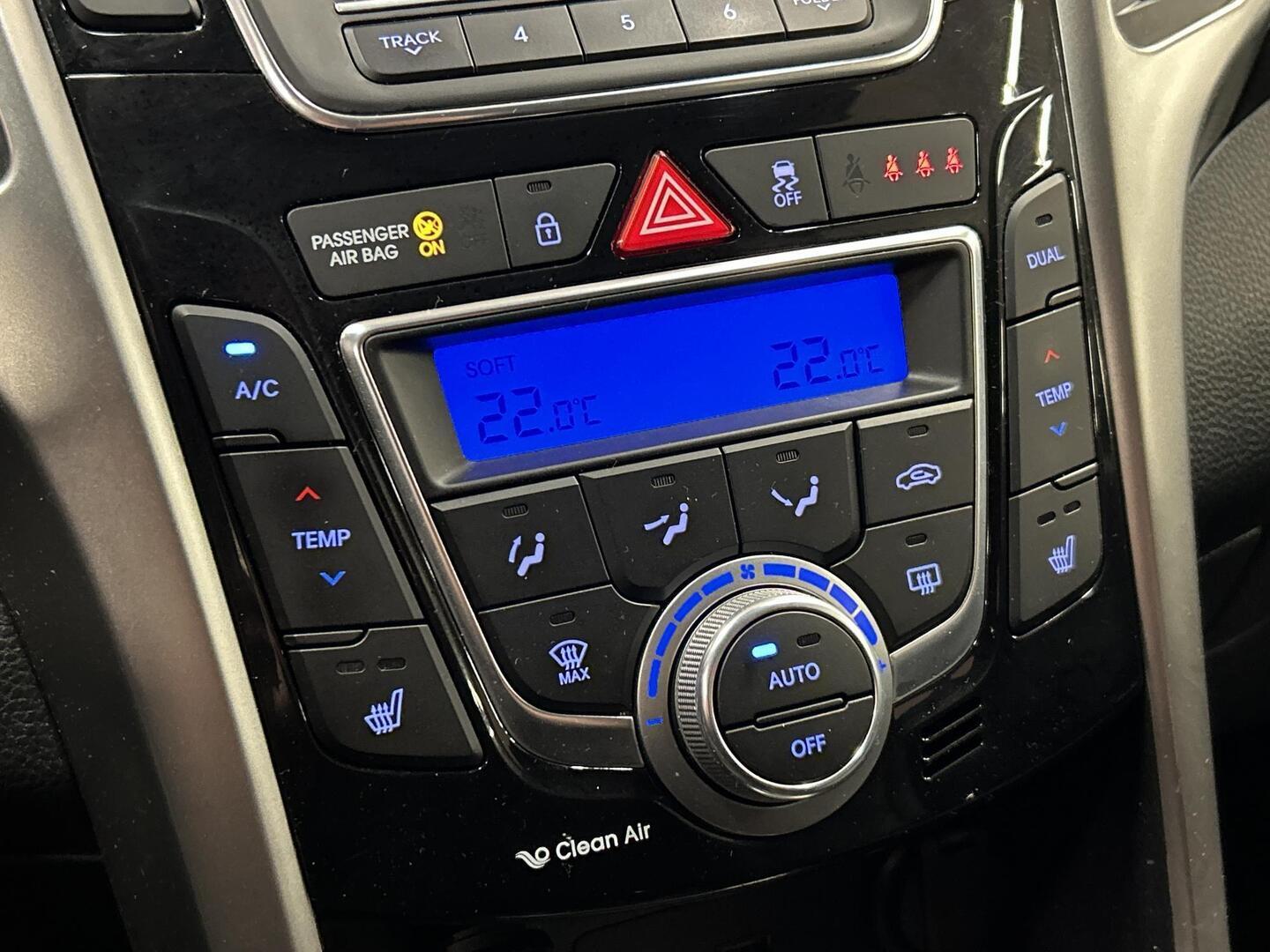 HYUNDAI i30 Wagon 2013