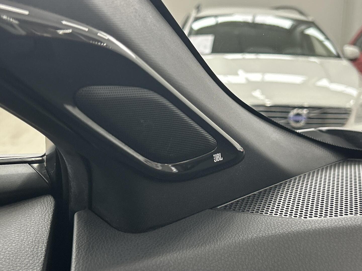 TOYOTA C-HR 2017
