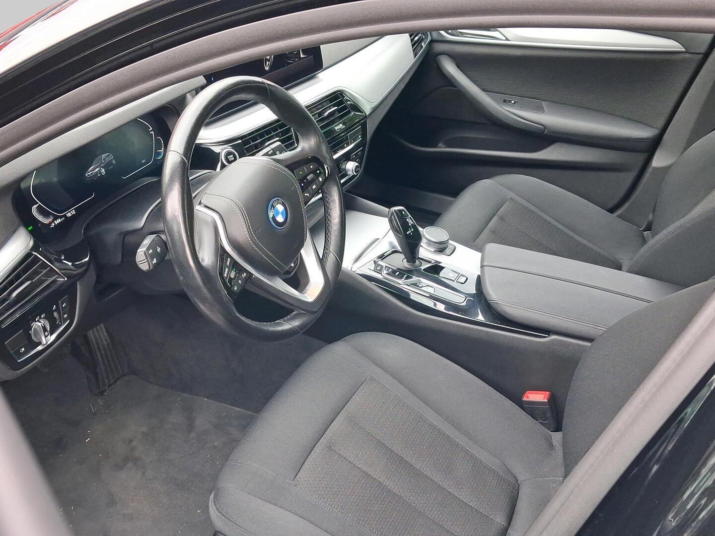 BMW 530 2022