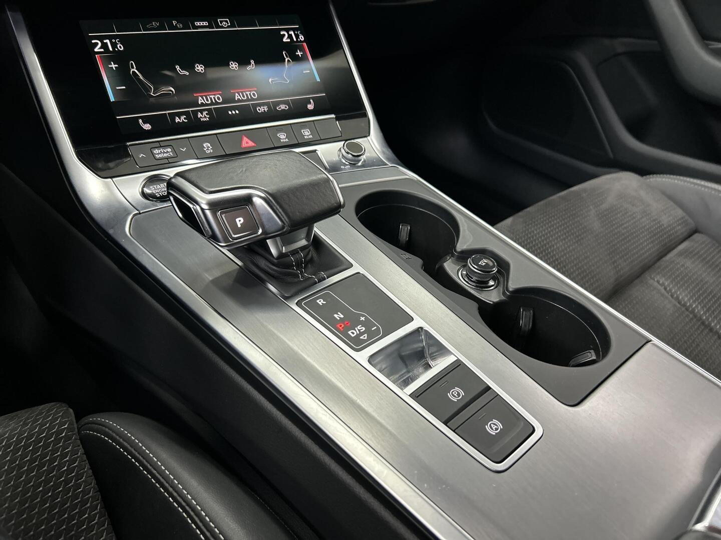 AUDI A6 2021
