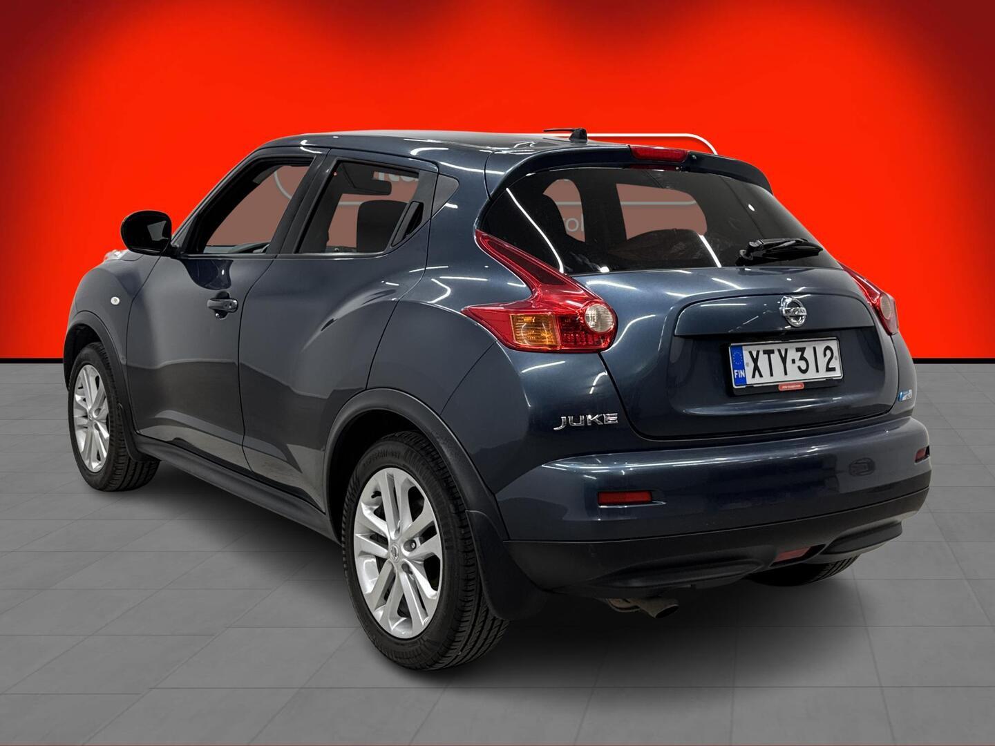NISSAN Juke 2011