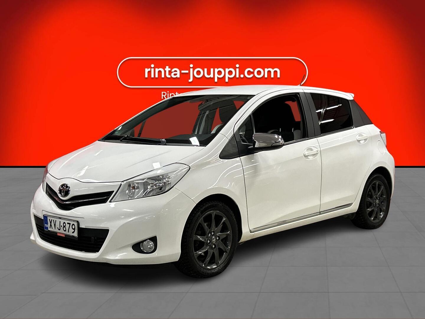 TOYOTA Yaris 2013