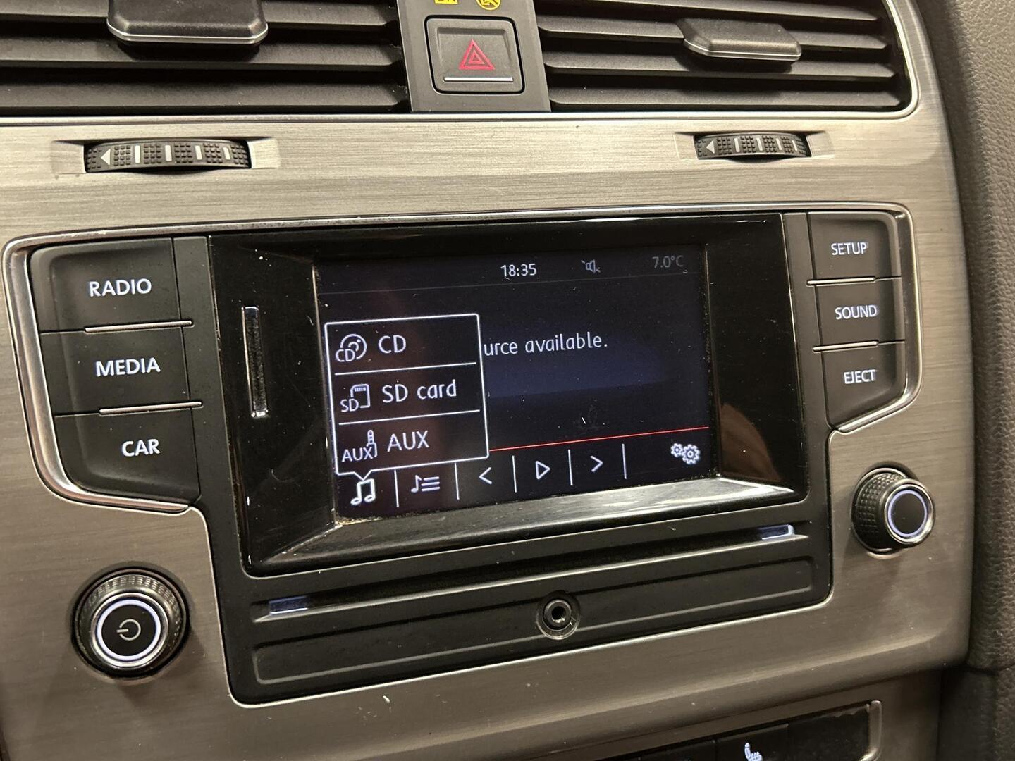 VOLKSWAGEN Golf 2014