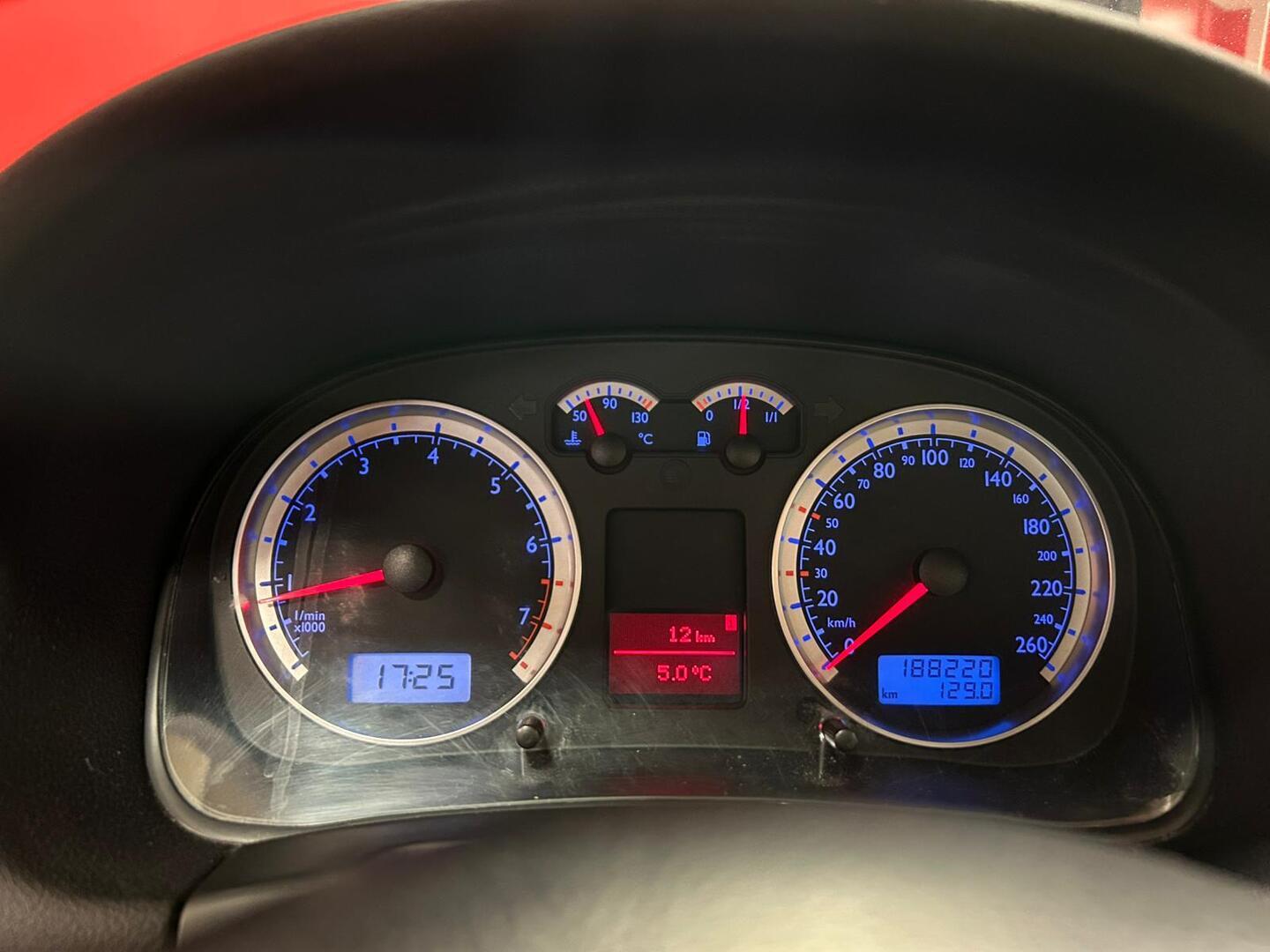 VOLKSWAGEN Bora 2001