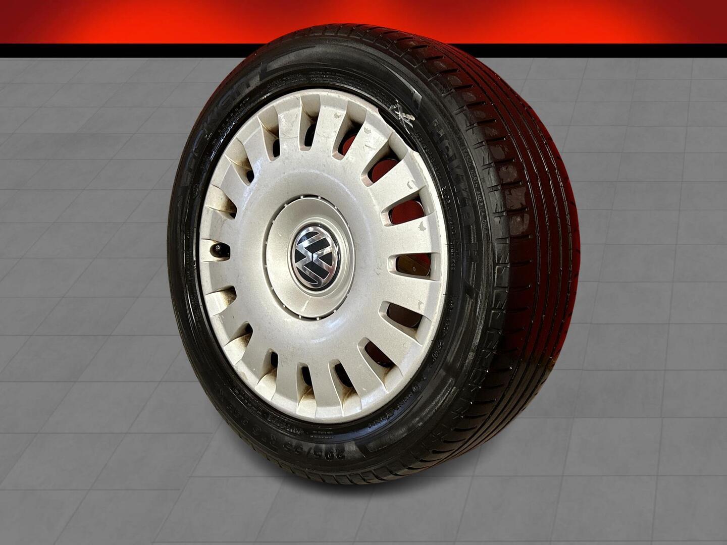 VOLKSWAGEN Bora 2001