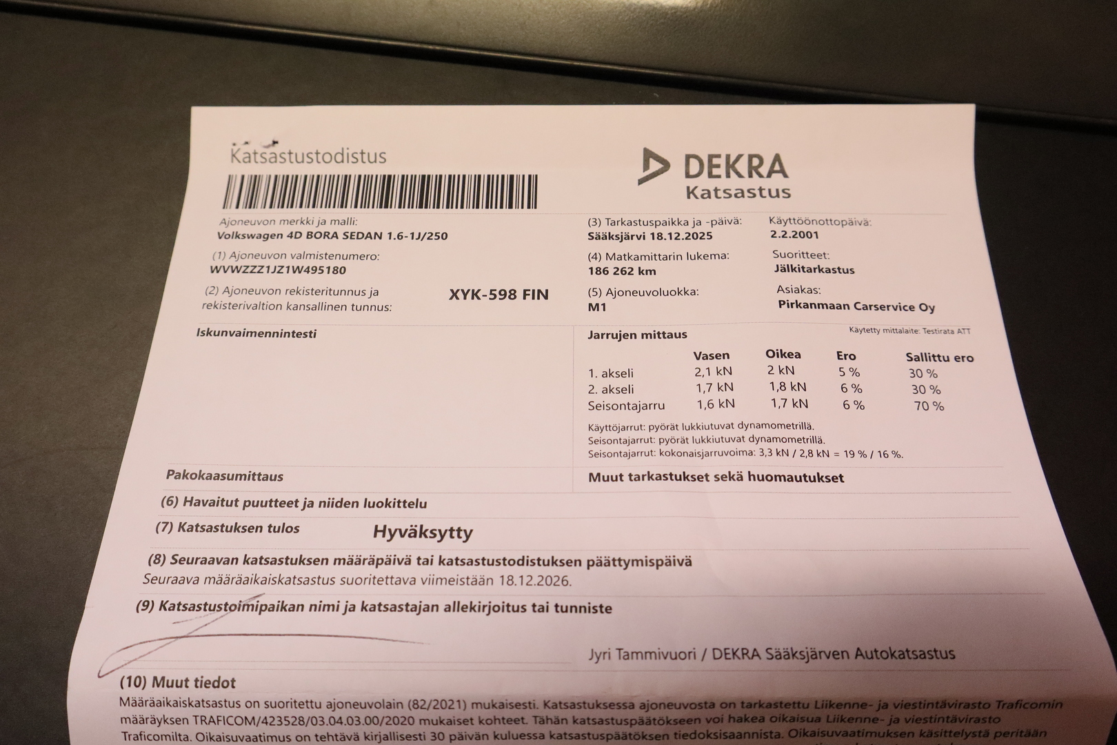 VOLKSWAGEN Bora 2001