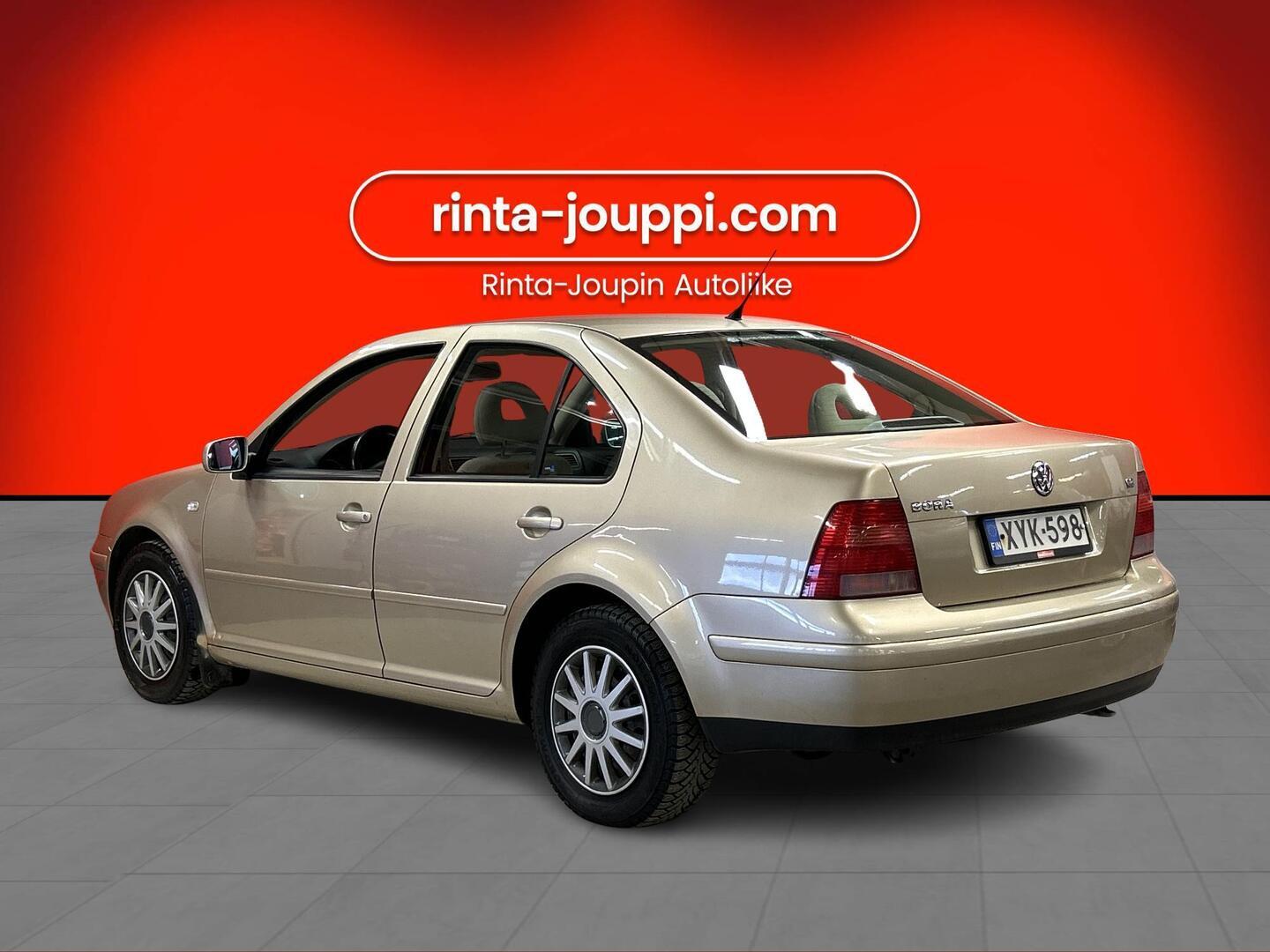 VOLKSWAGEN Bora 2001