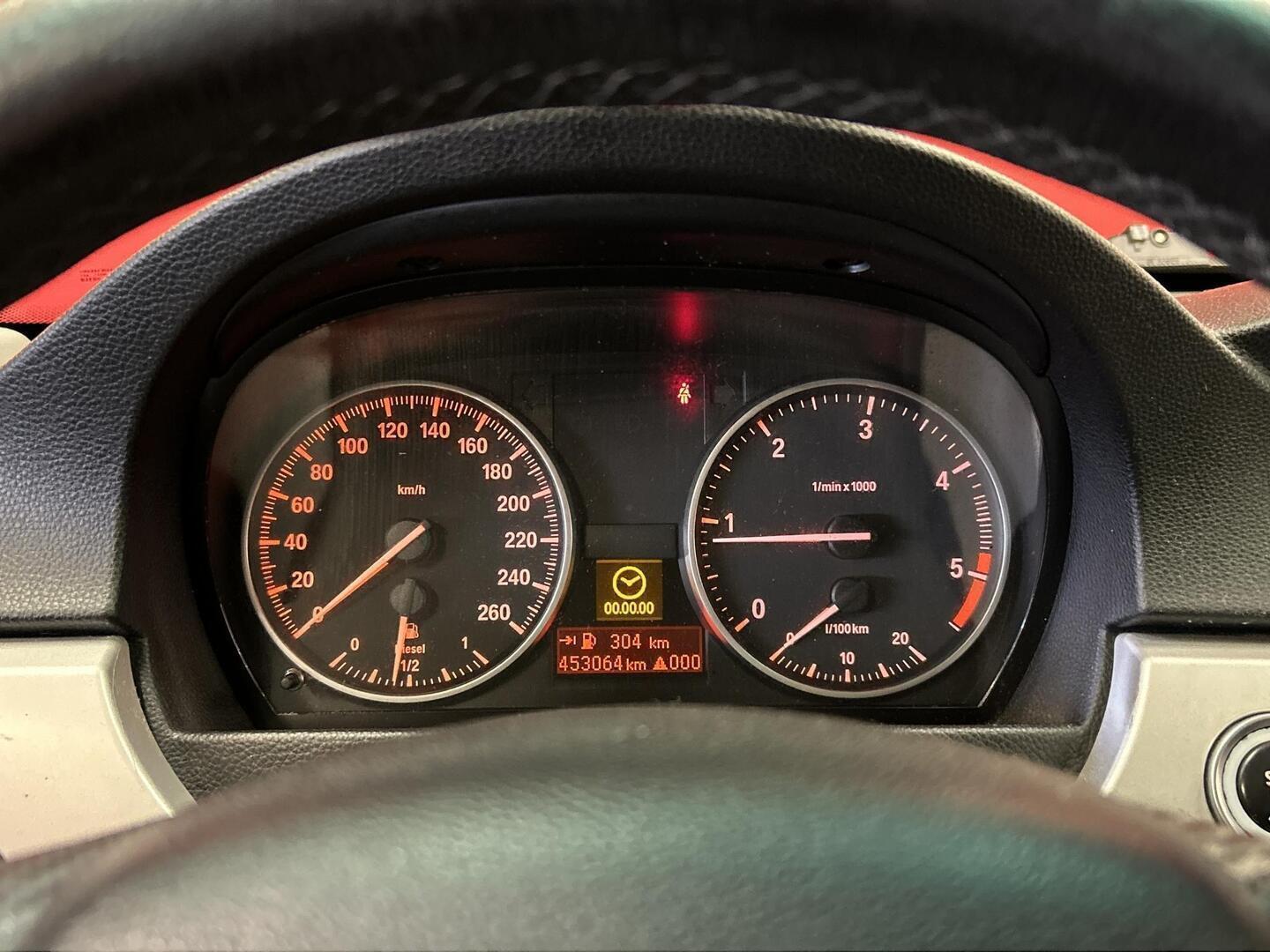 BMW 320 2008