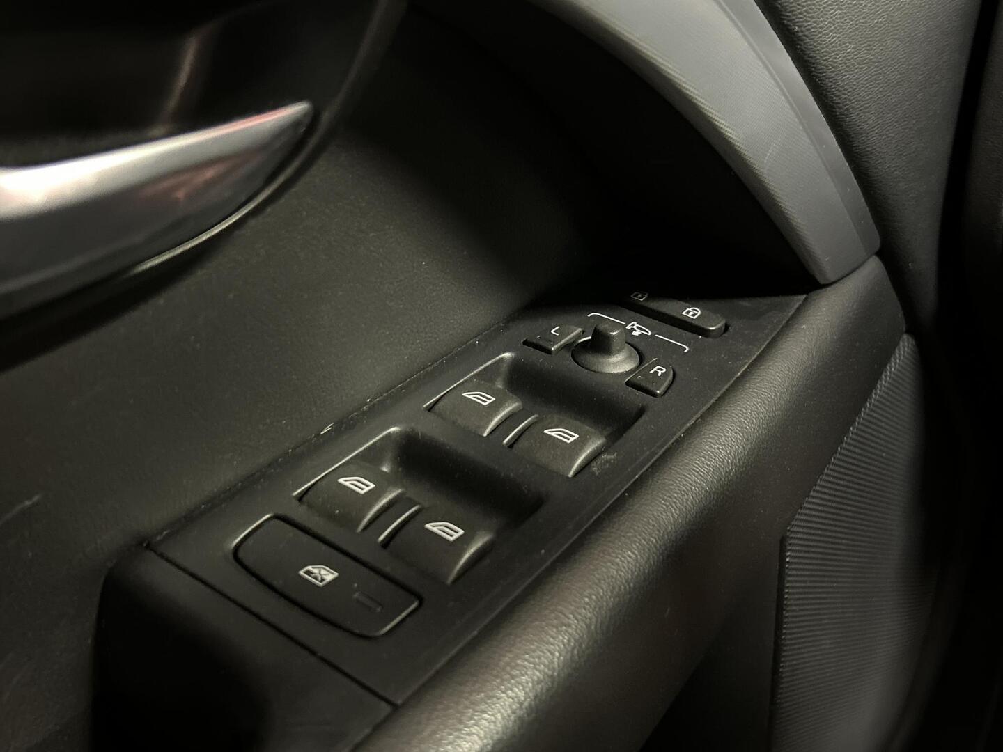 VOLVO V70 2015