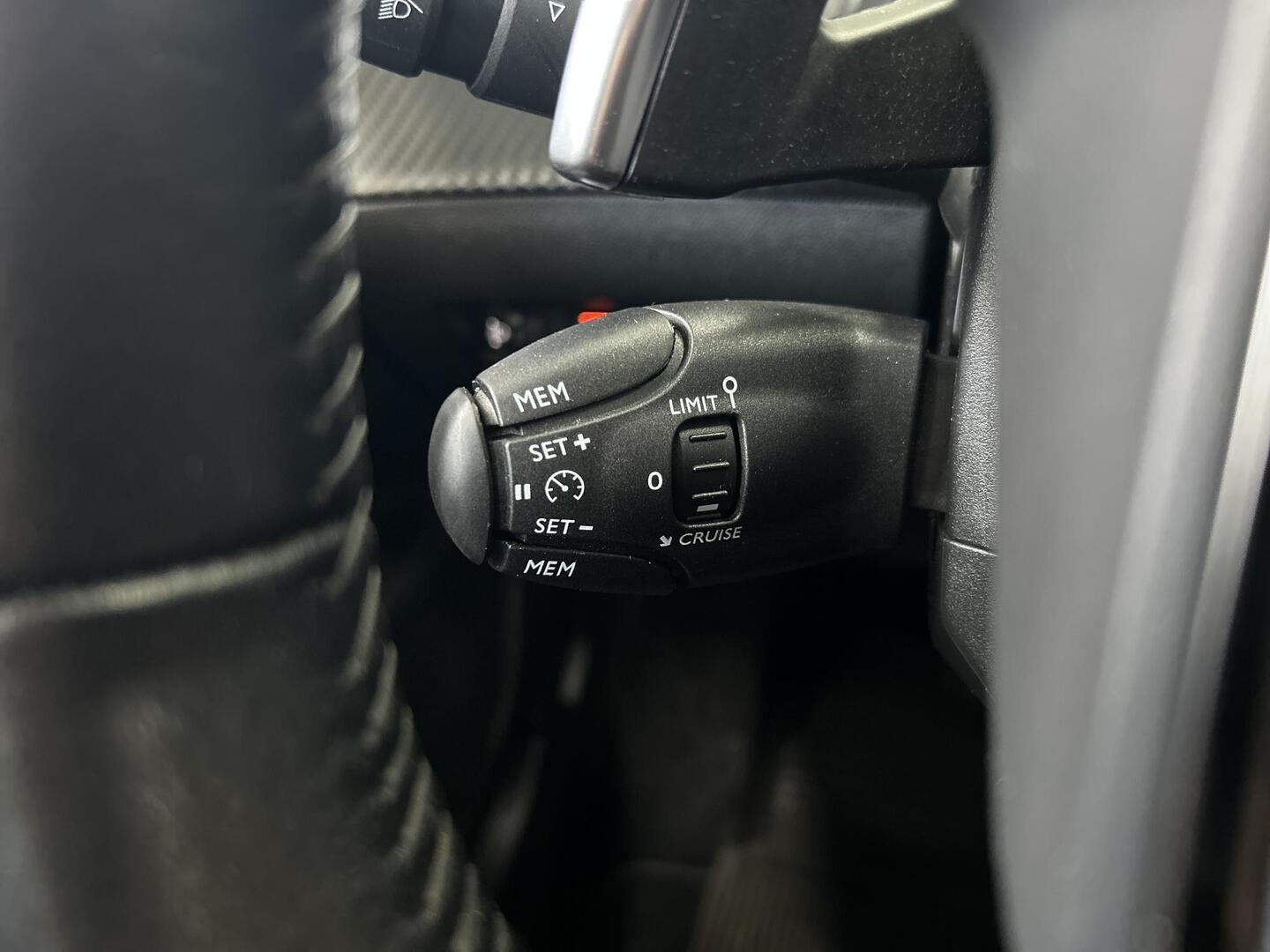 PEUGEOT 2008 2021