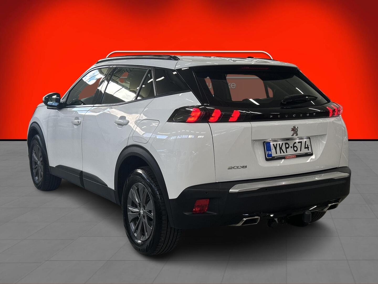 PEUGEOT 2008 2021