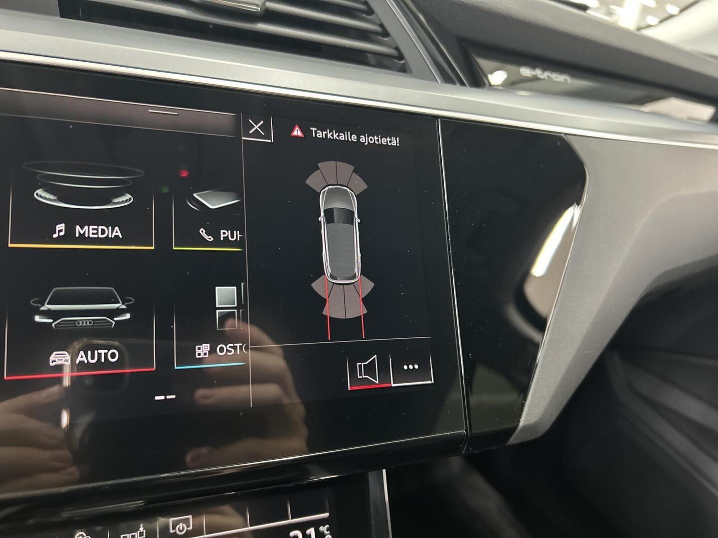 AUDI e-tron 2020