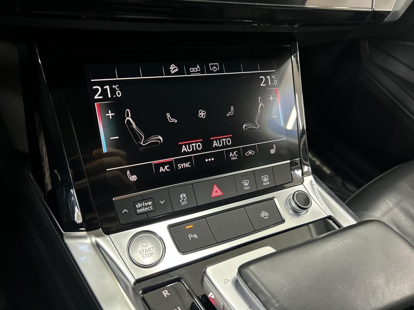 AUDI e-tron 2020
