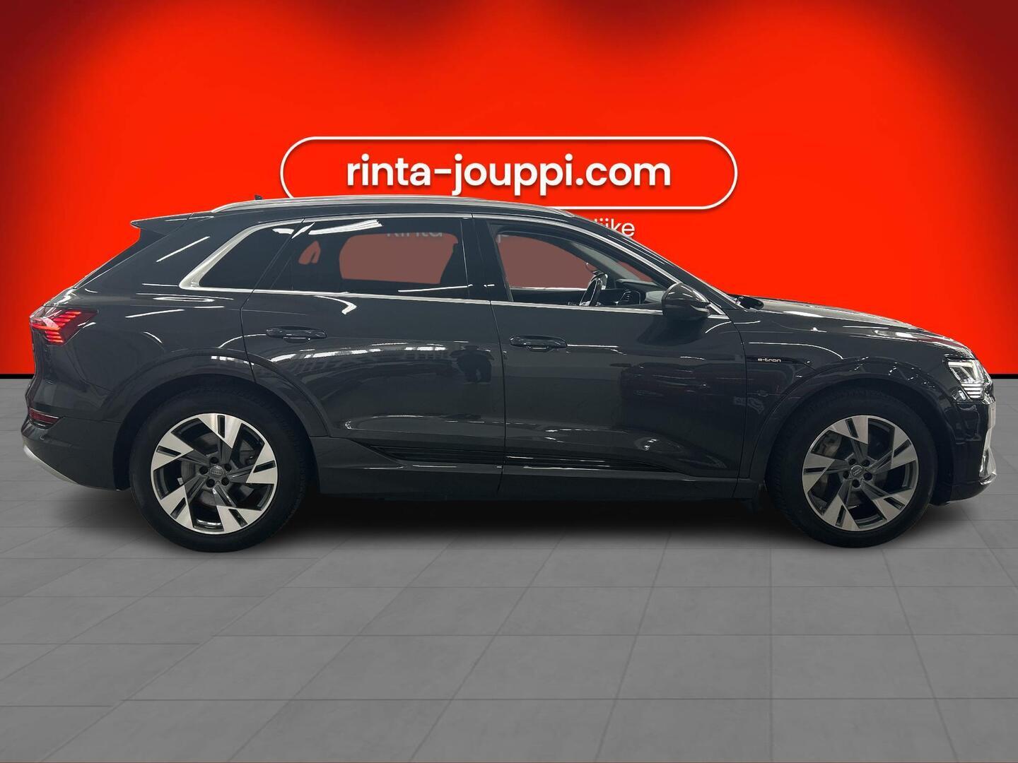 AUDI e-tron 2020